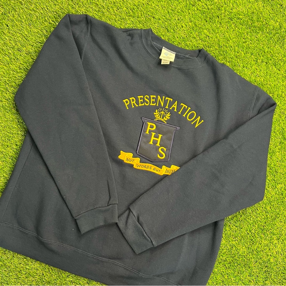 Black and Yellow Crewneck Sweater‎ with Striking Design